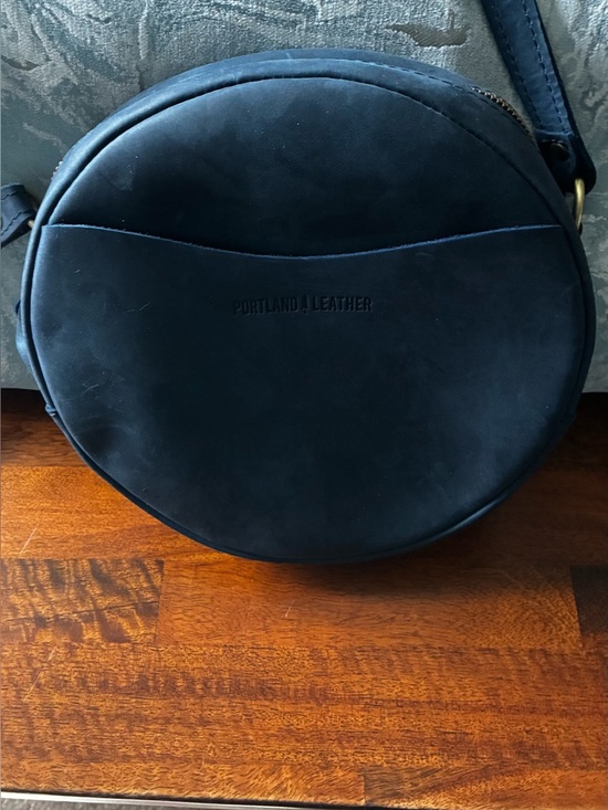 Portland Leather Handbags - Portland Leather Black Round Crossbody Bag